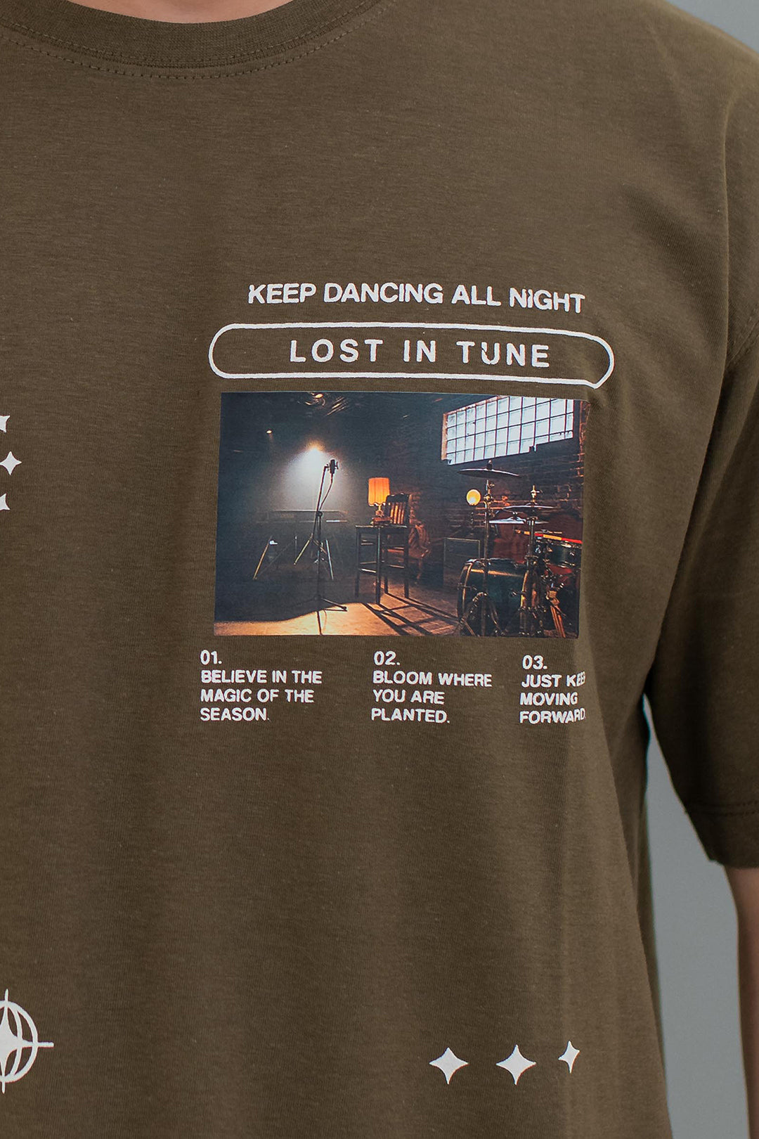 Relax Graphic T-Shirt - X101