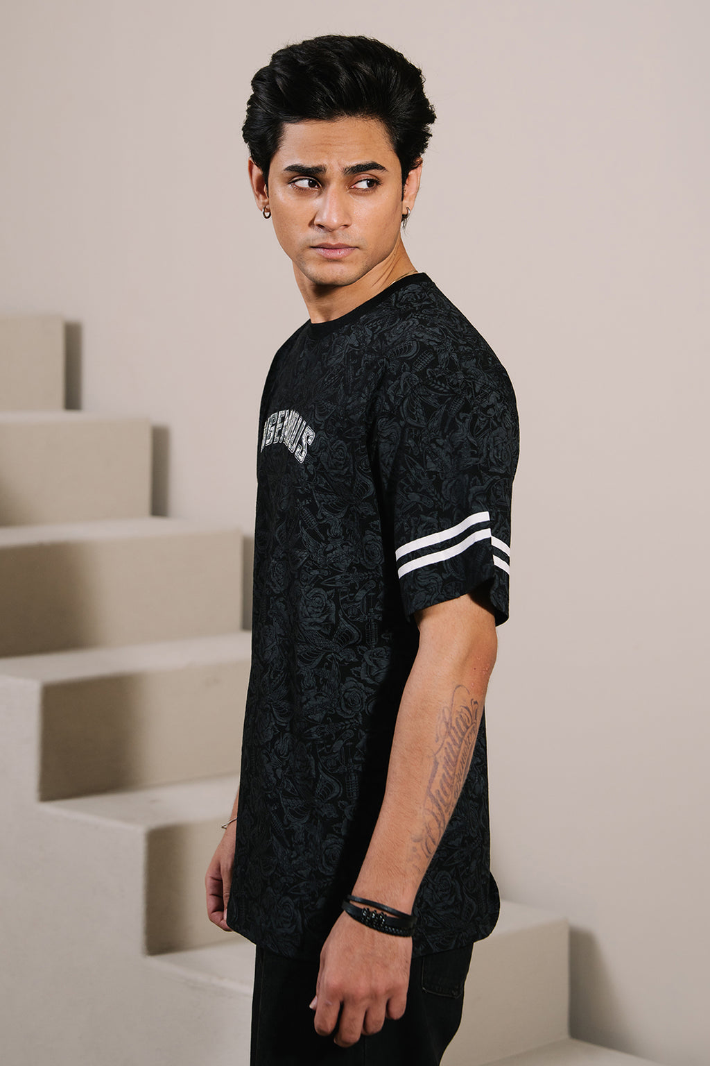 Relax Graphic T-Shirt - X116