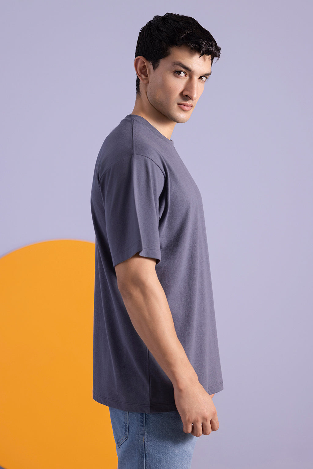 Relax Graphic T-Shirts - X137