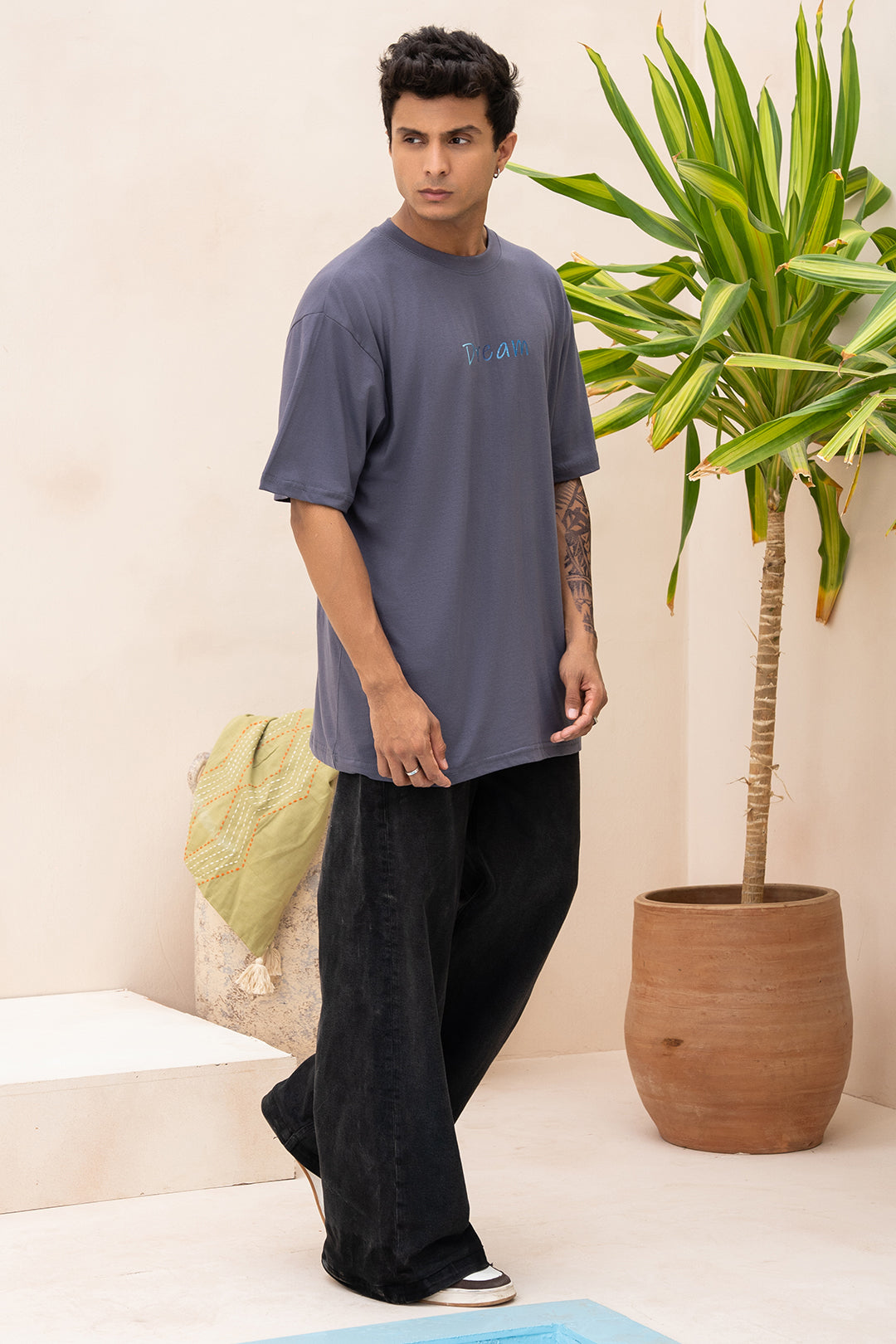 Relax Graphic T-Shirt - X227