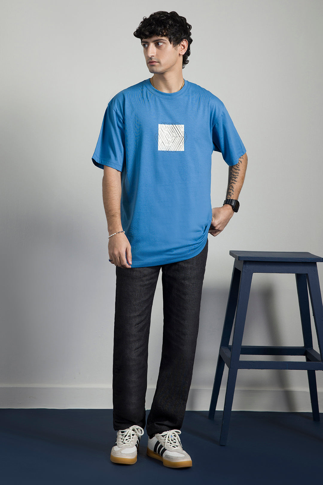 Relax Graphic T-Shirt - X325 – ZELLBURY