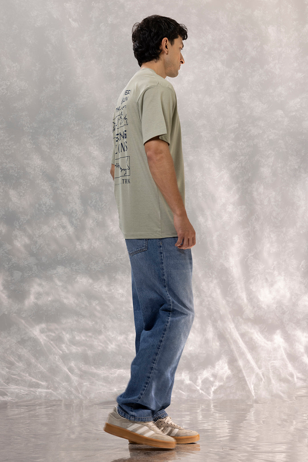 Relax Graphic T-Shirt - X382