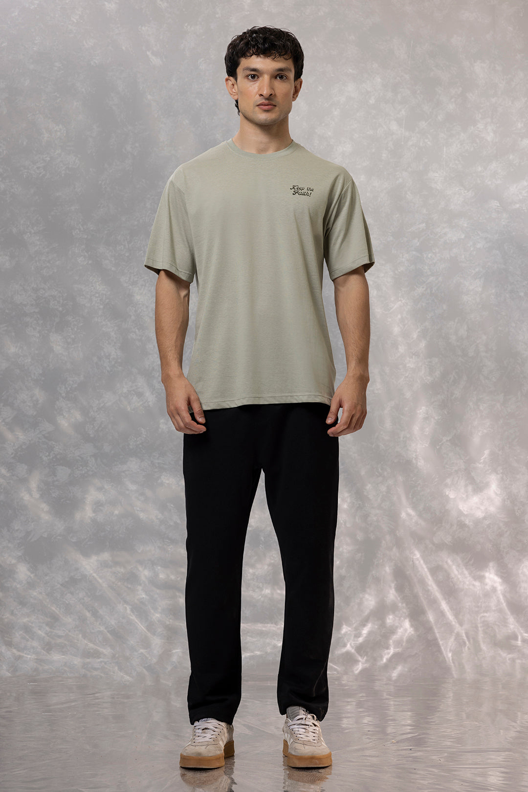 Relax Graphic T-Shirt - X383