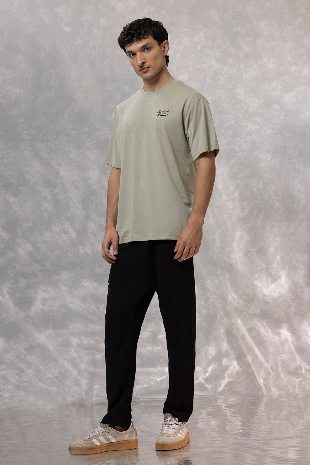 Relax Graphic T-Shirt - X383