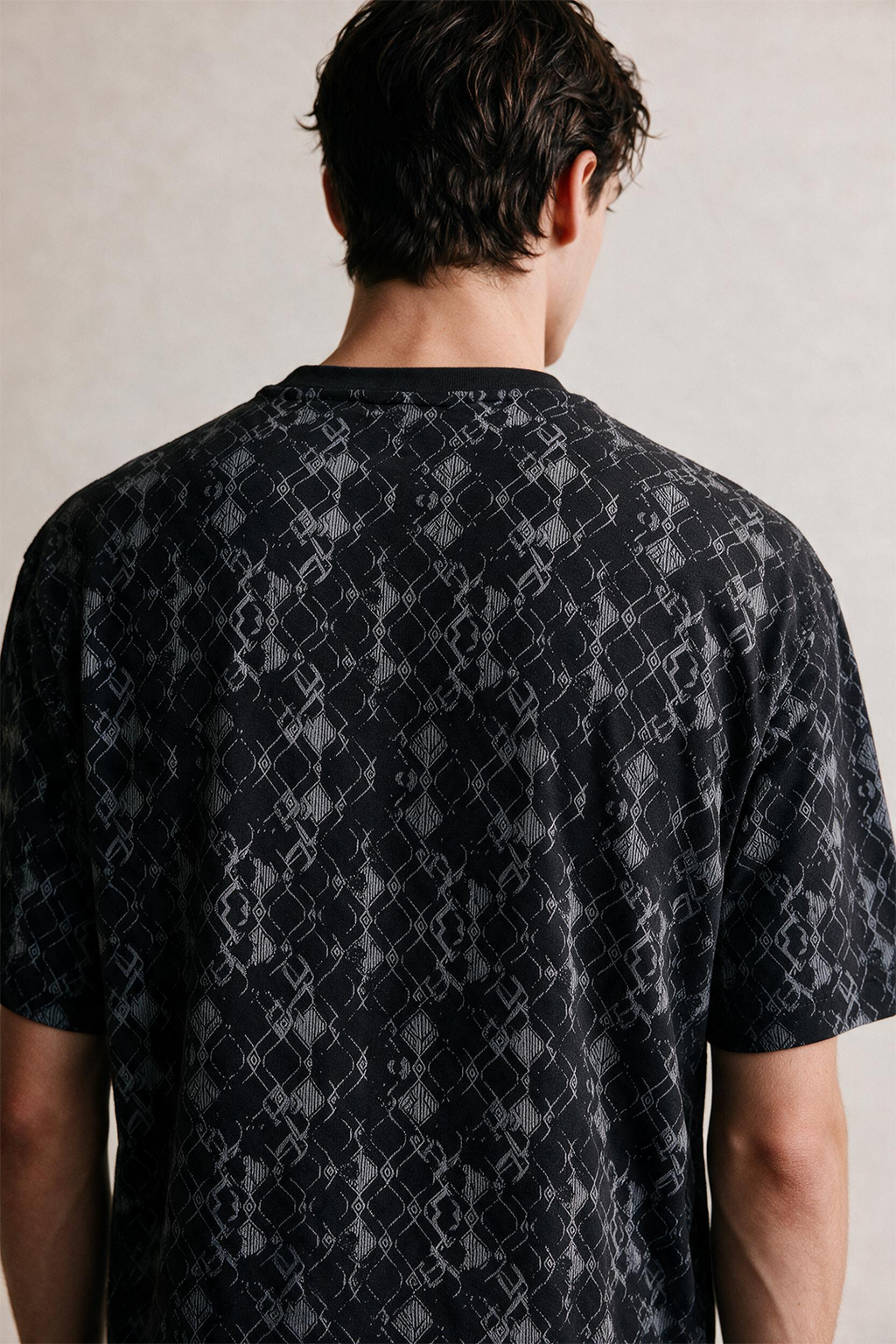 Oversized Graphic T-Shirt - D001