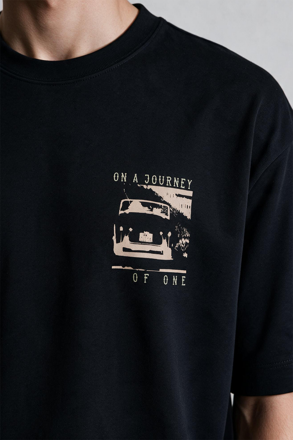 Oversized Graphic T-Shirt - D002