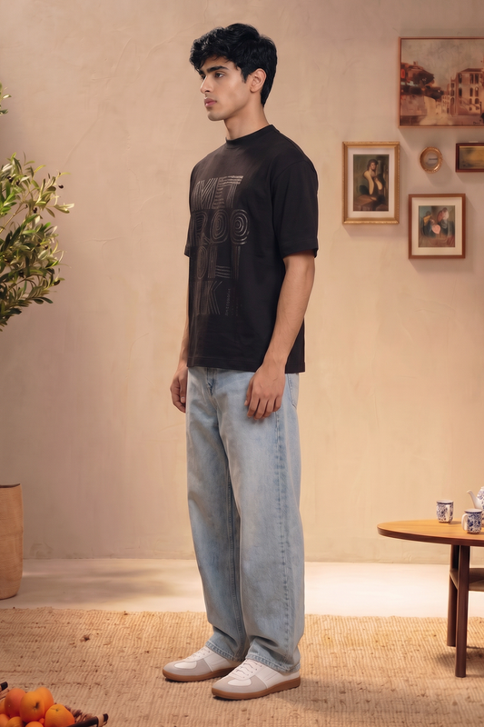Oversized Graphic T-Shirt - D004