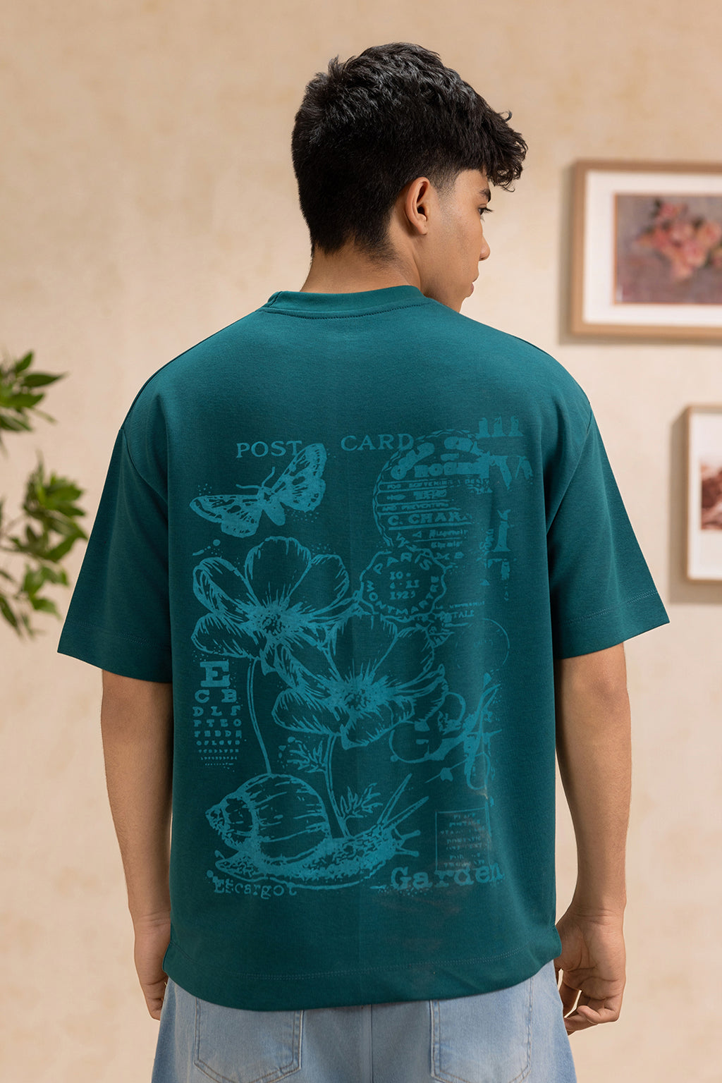 Oversized Graphic T-Shirt - D006