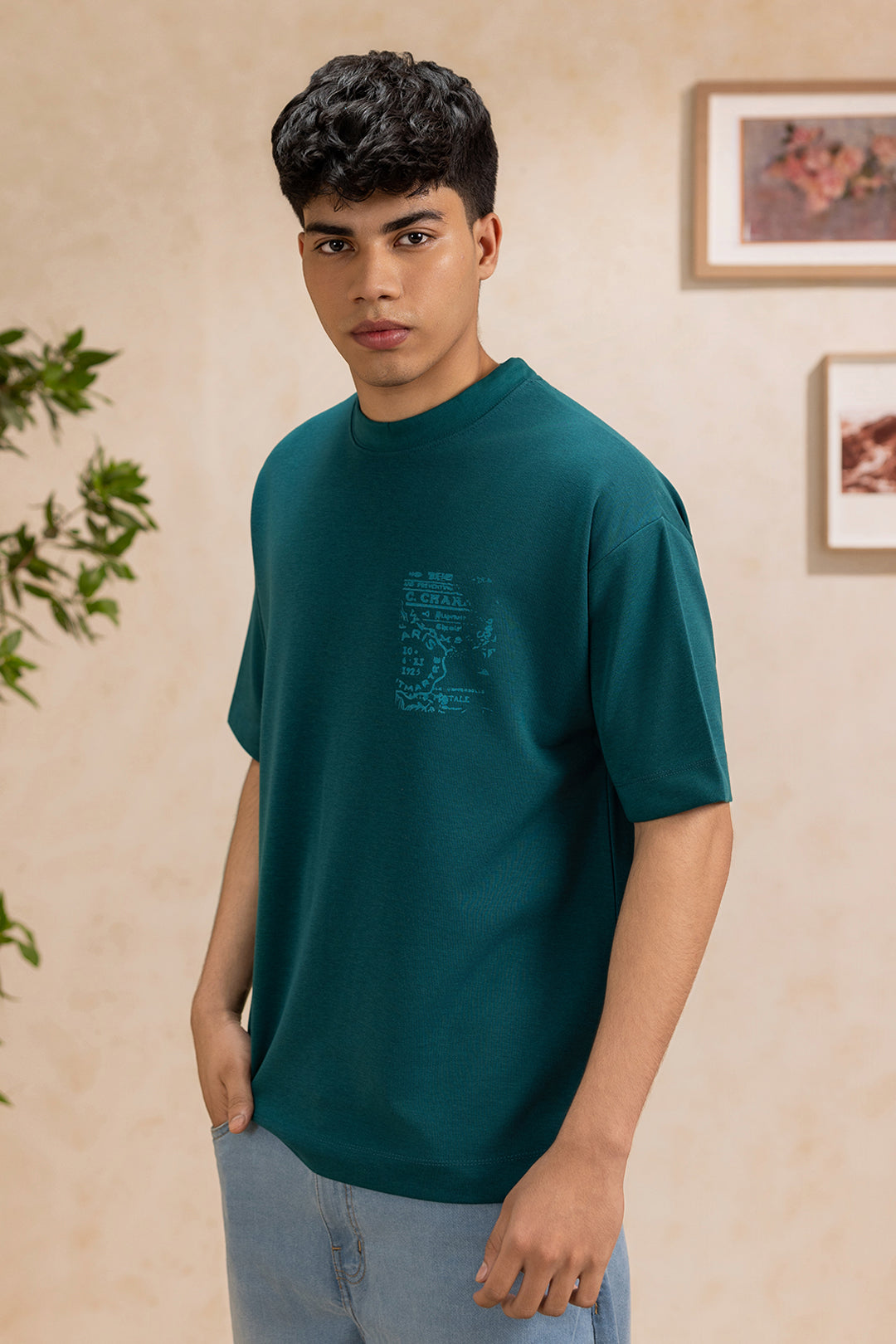 Oversized Graphic T-Shirt - D006