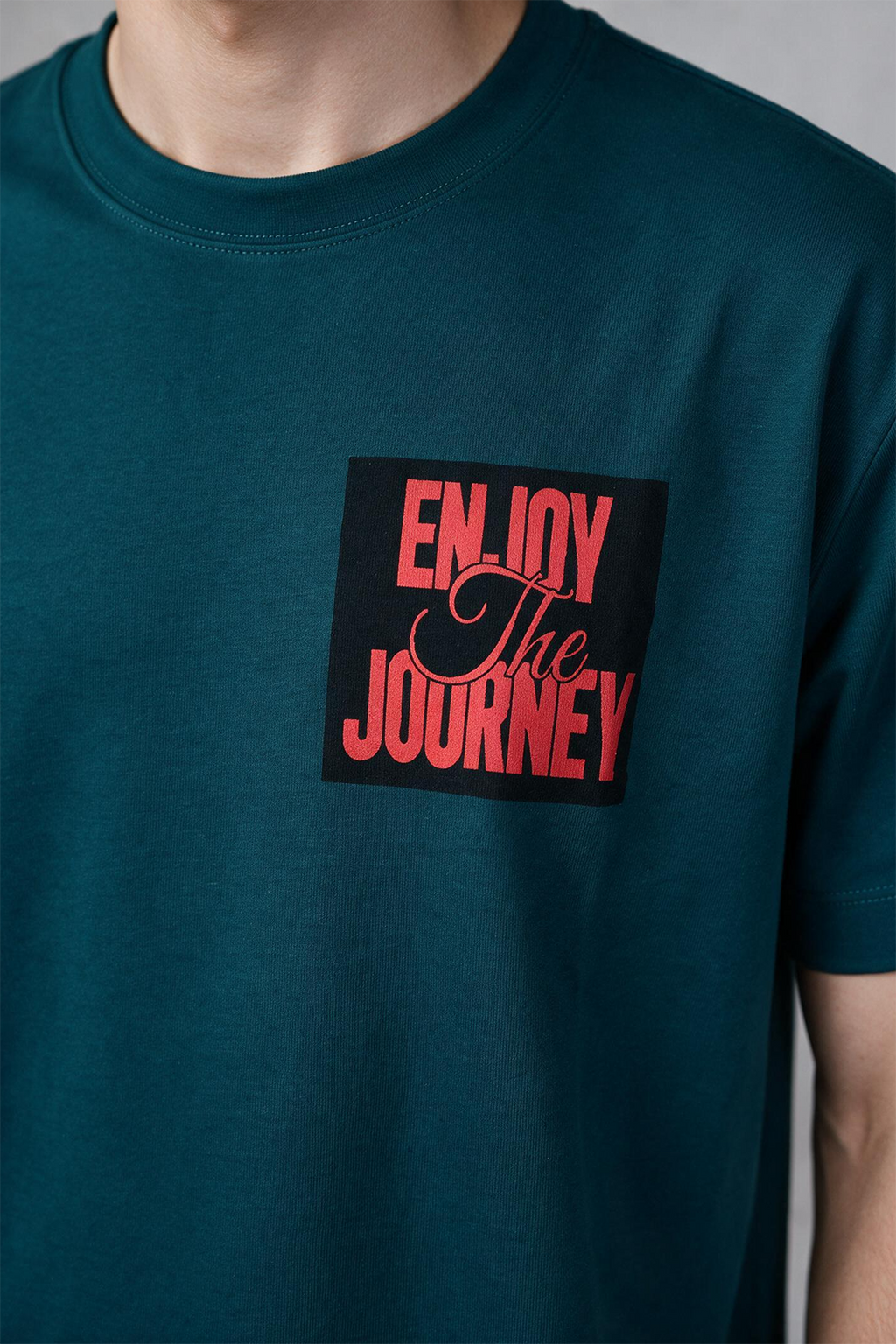 Oversized Graphic T-Shirt - D007