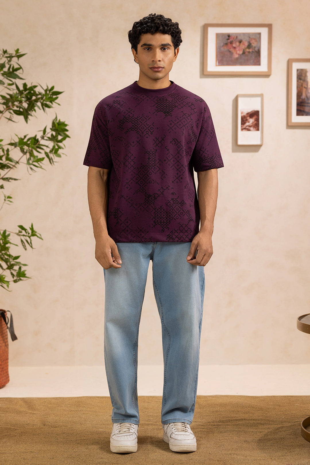 Oversized Graphic T-Shirt - D012