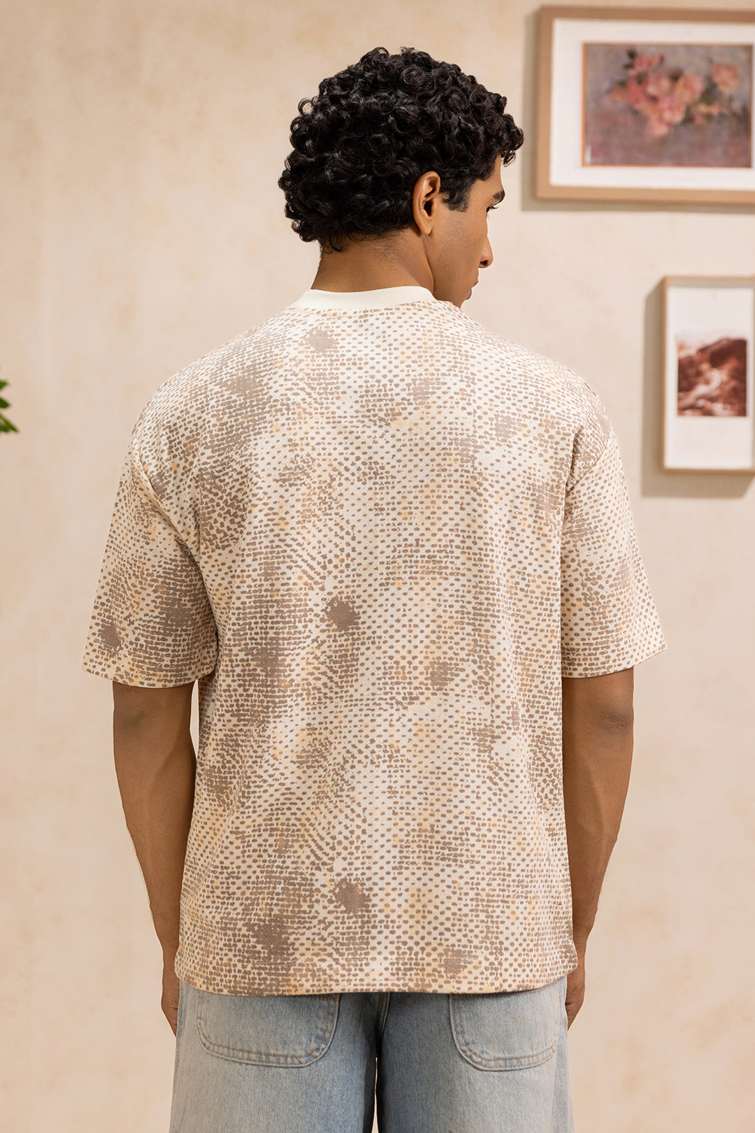 Oversized Graphic T-Shirt - D016