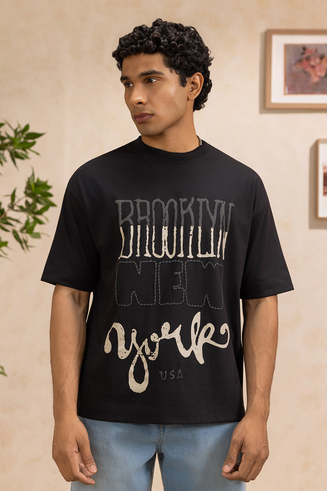 Oversized Graphic T-Shirt - D047