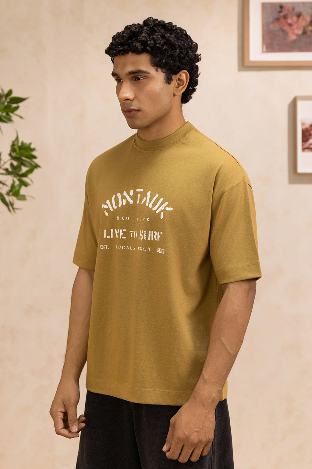 Oversized Graphic T-Shirt - D058