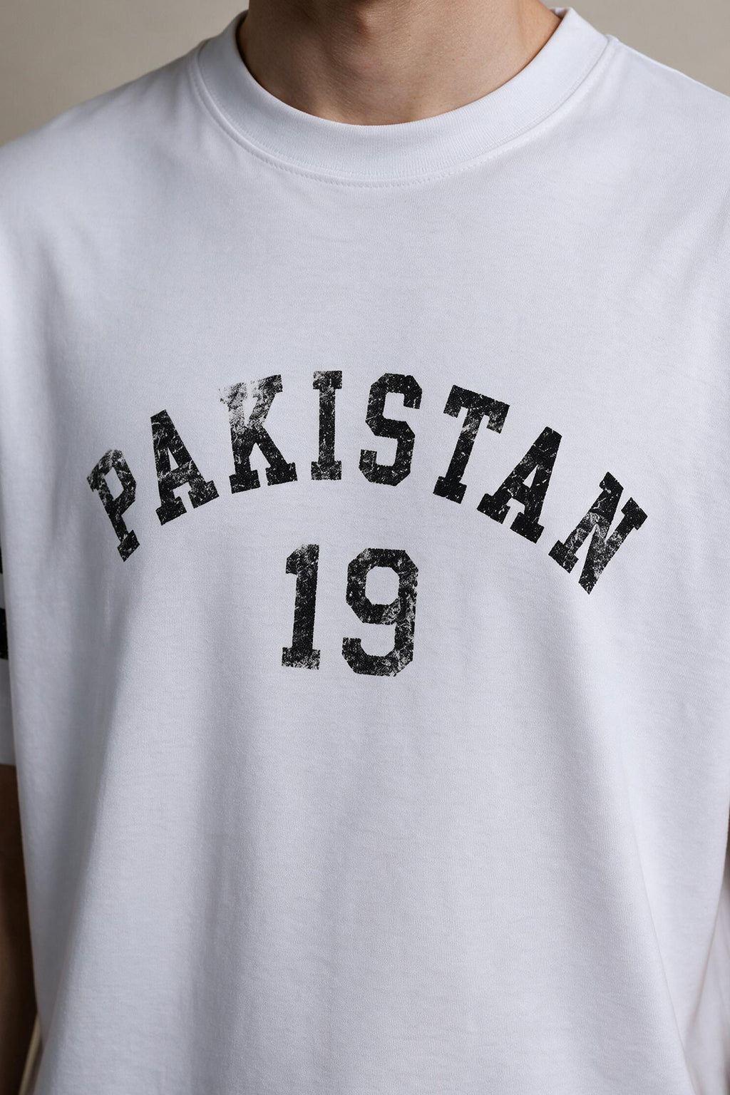 Oversized Graphic T-Shirt - D064