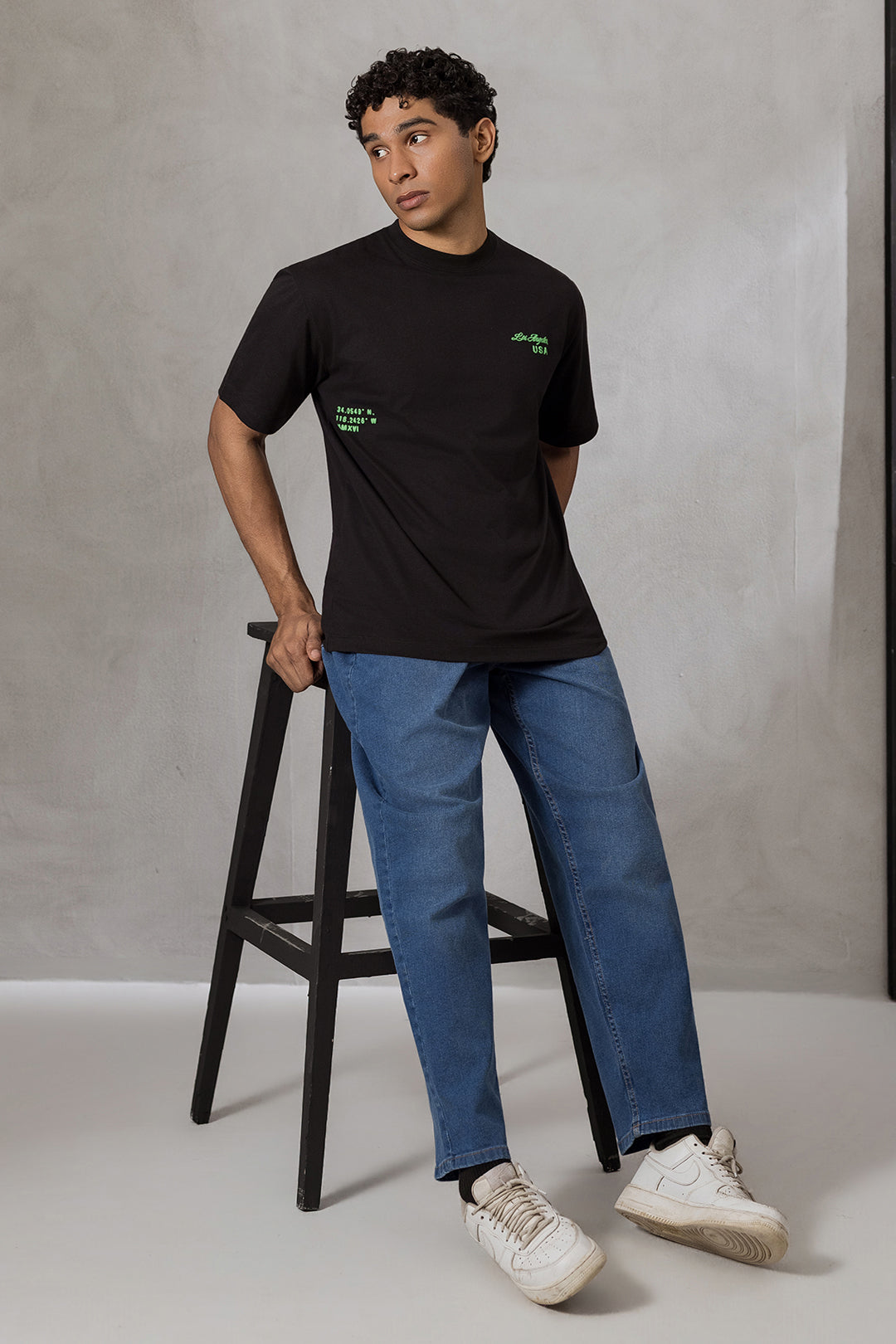 Relax Graphic T-Shirt - X001