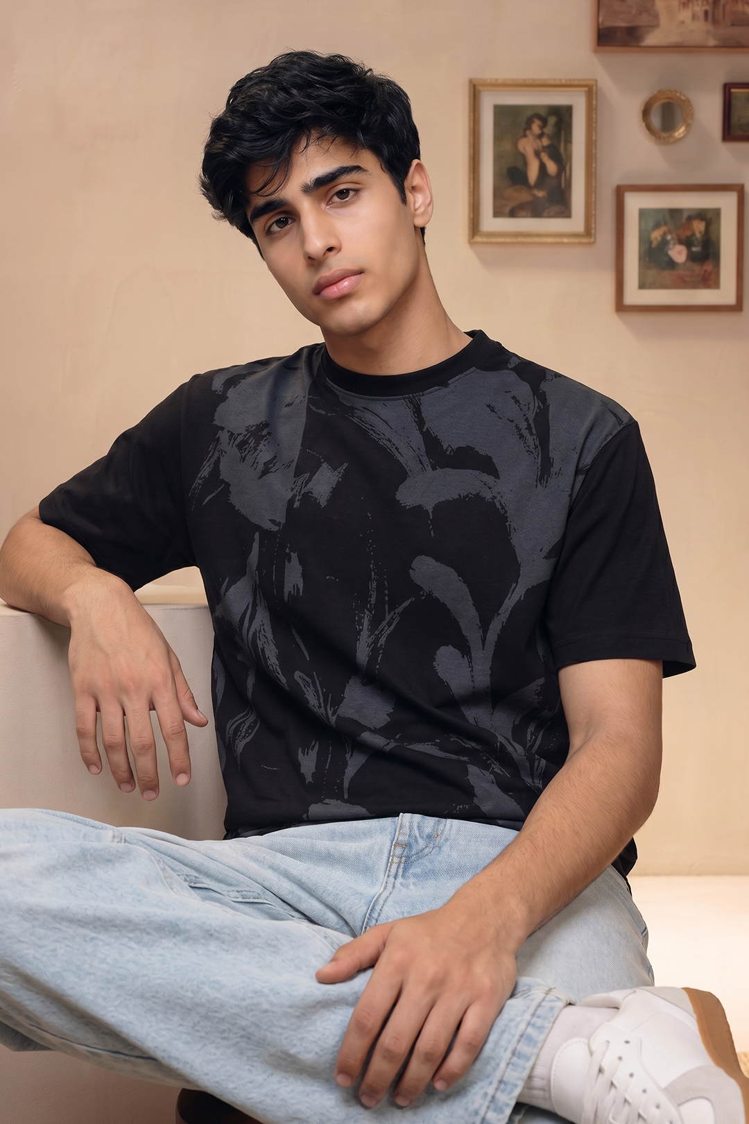 Relax Graphic T-Shirt - X007
