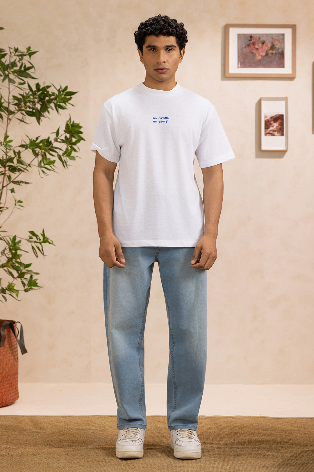 Relax Graphic T-Shirt - X025