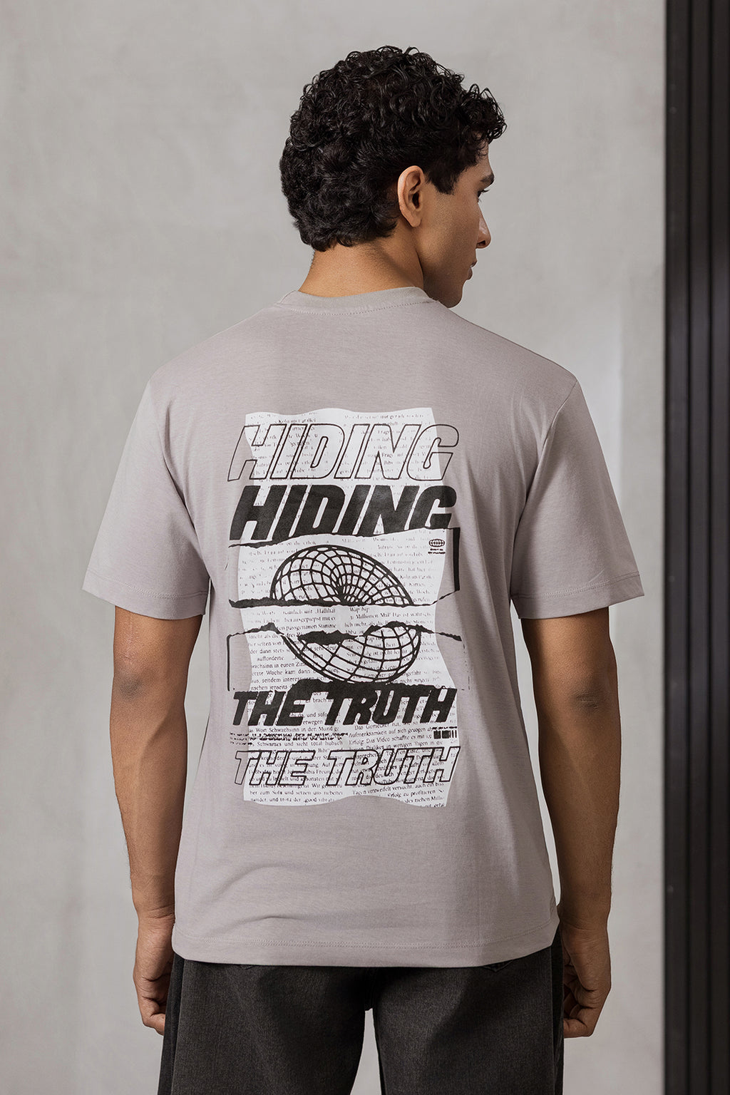 Relax Graphic T-Shirt - X095