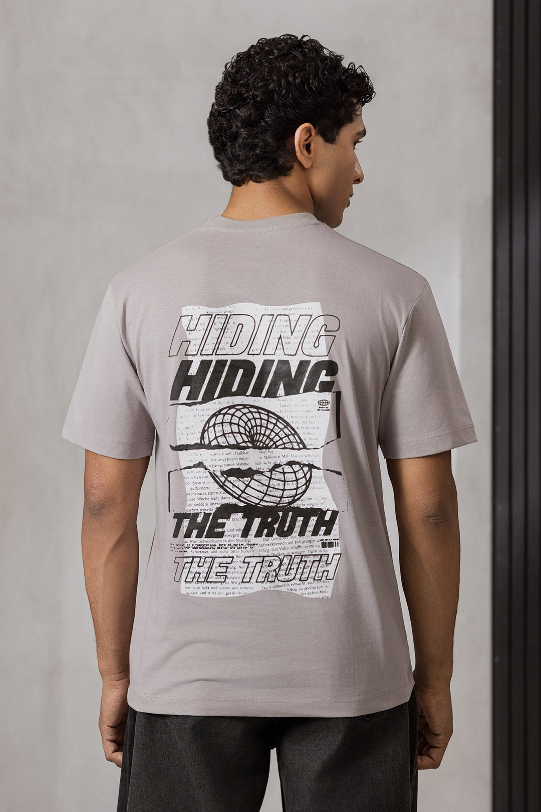 Relax Graphic T-Shirt - X095