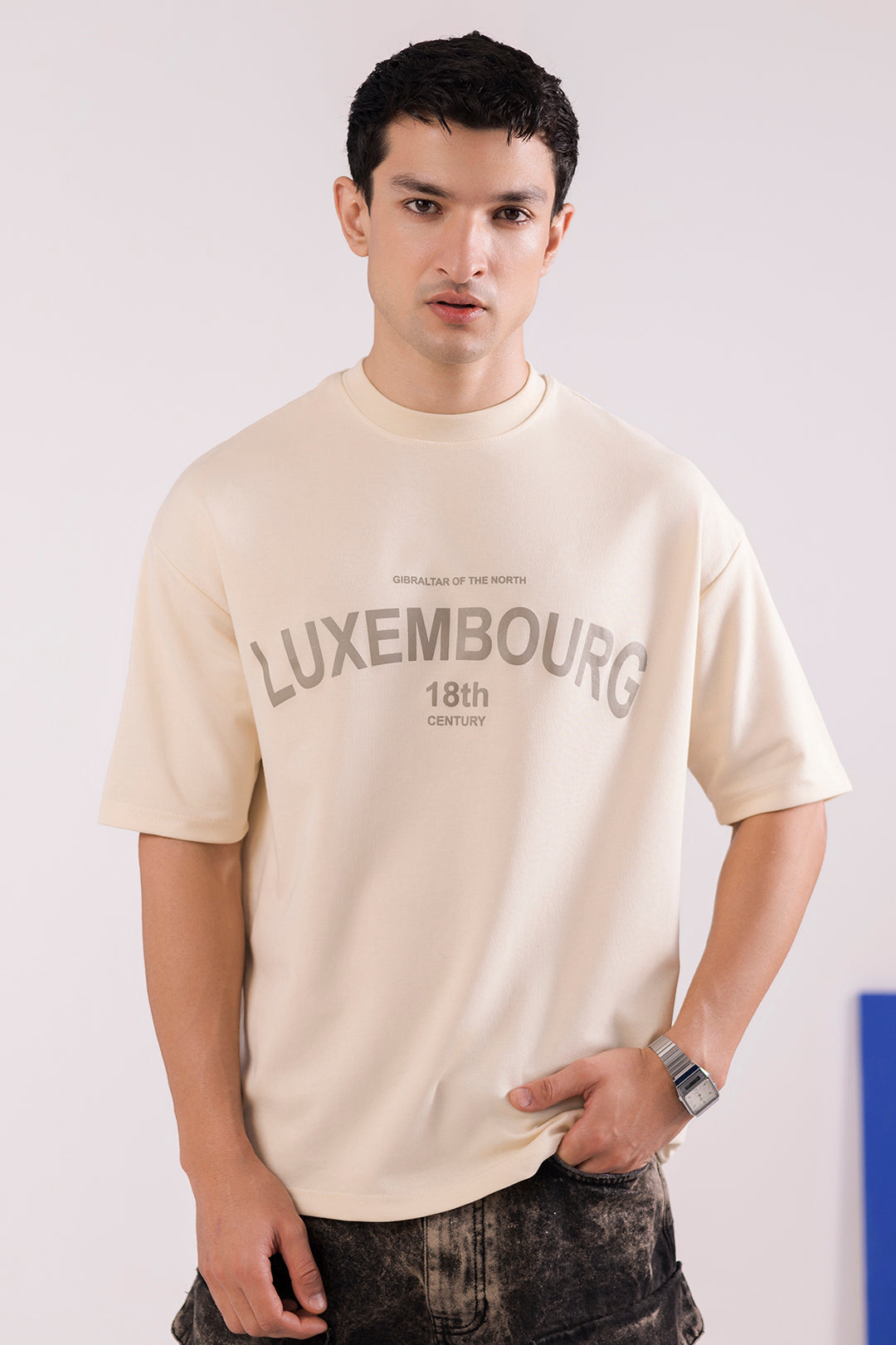 Oversized Graphic T-Shirt - 4008