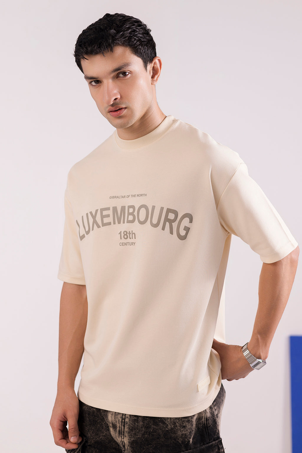 Oversized Graphic T-Shirt - 4008