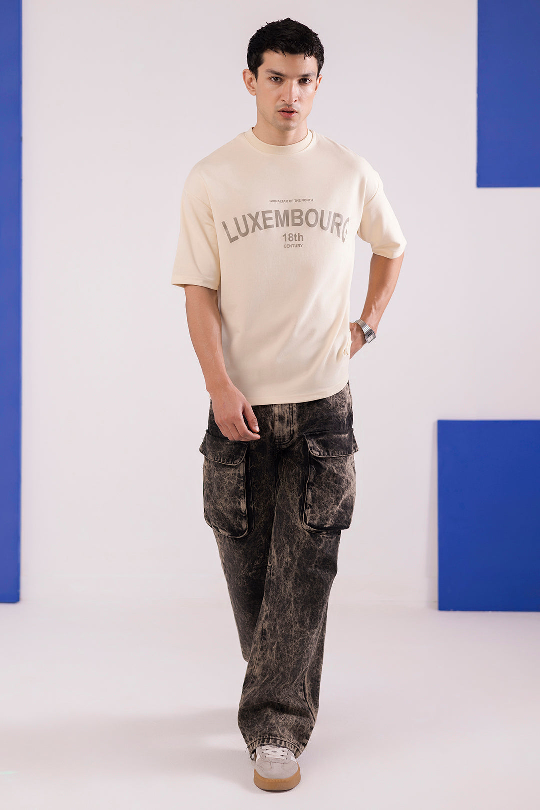 Oversized Graphic T-Shirt - 4008