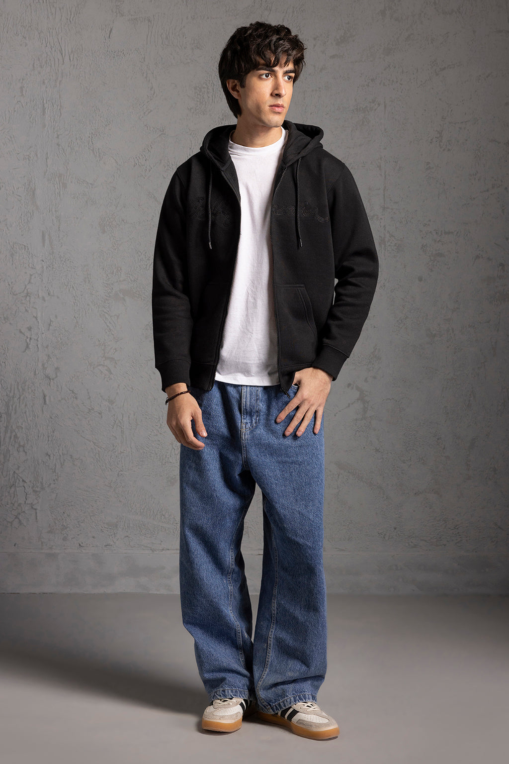 Graphic Zipper Hoodie - 5015