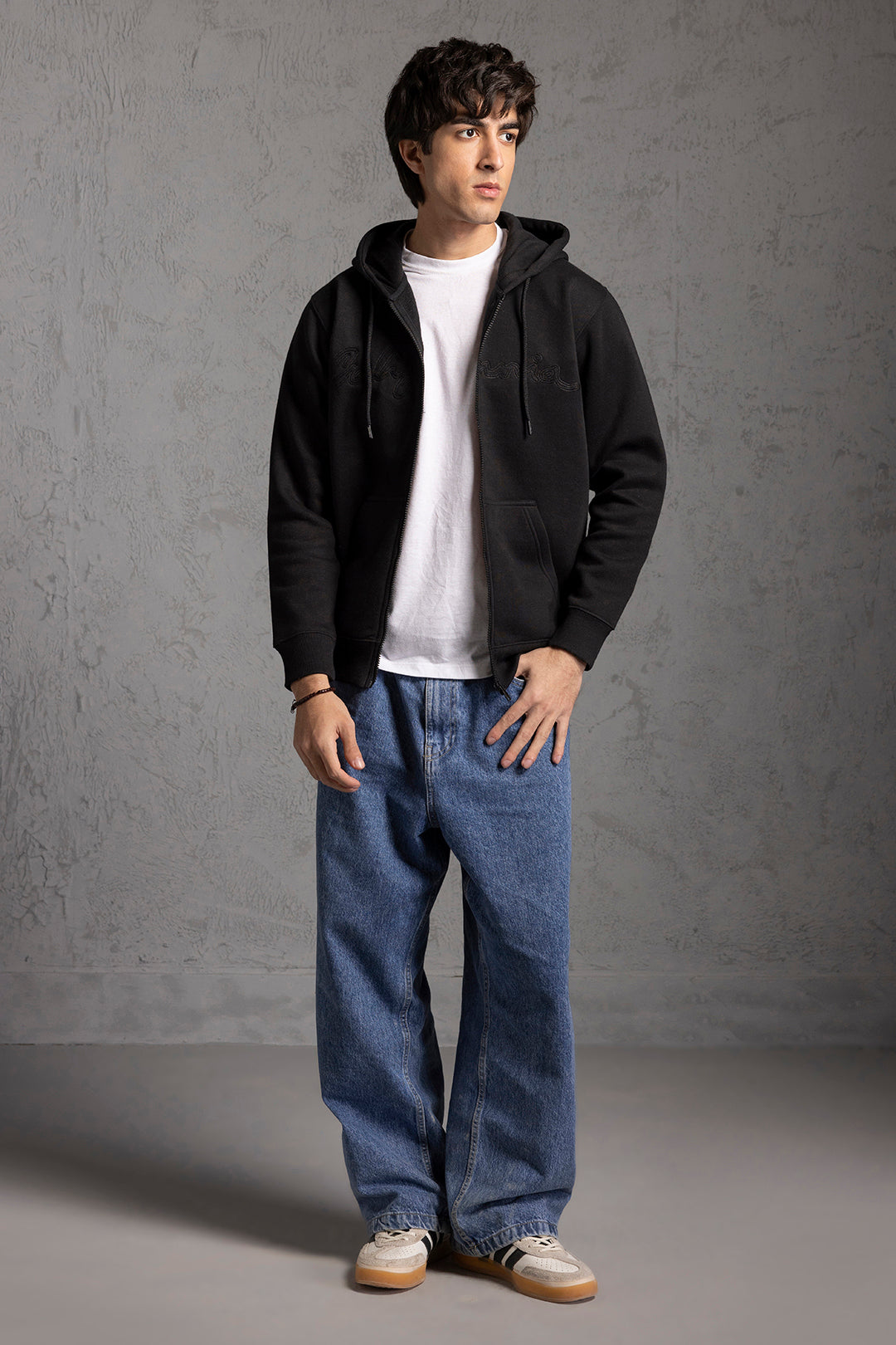 Graphic Zipper Hoodie - 5015