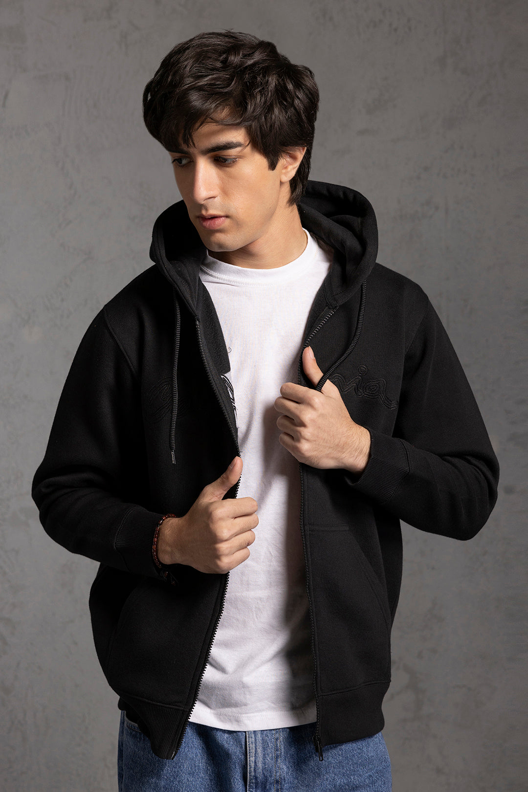 Graphic Zipper Hoodie - 5015