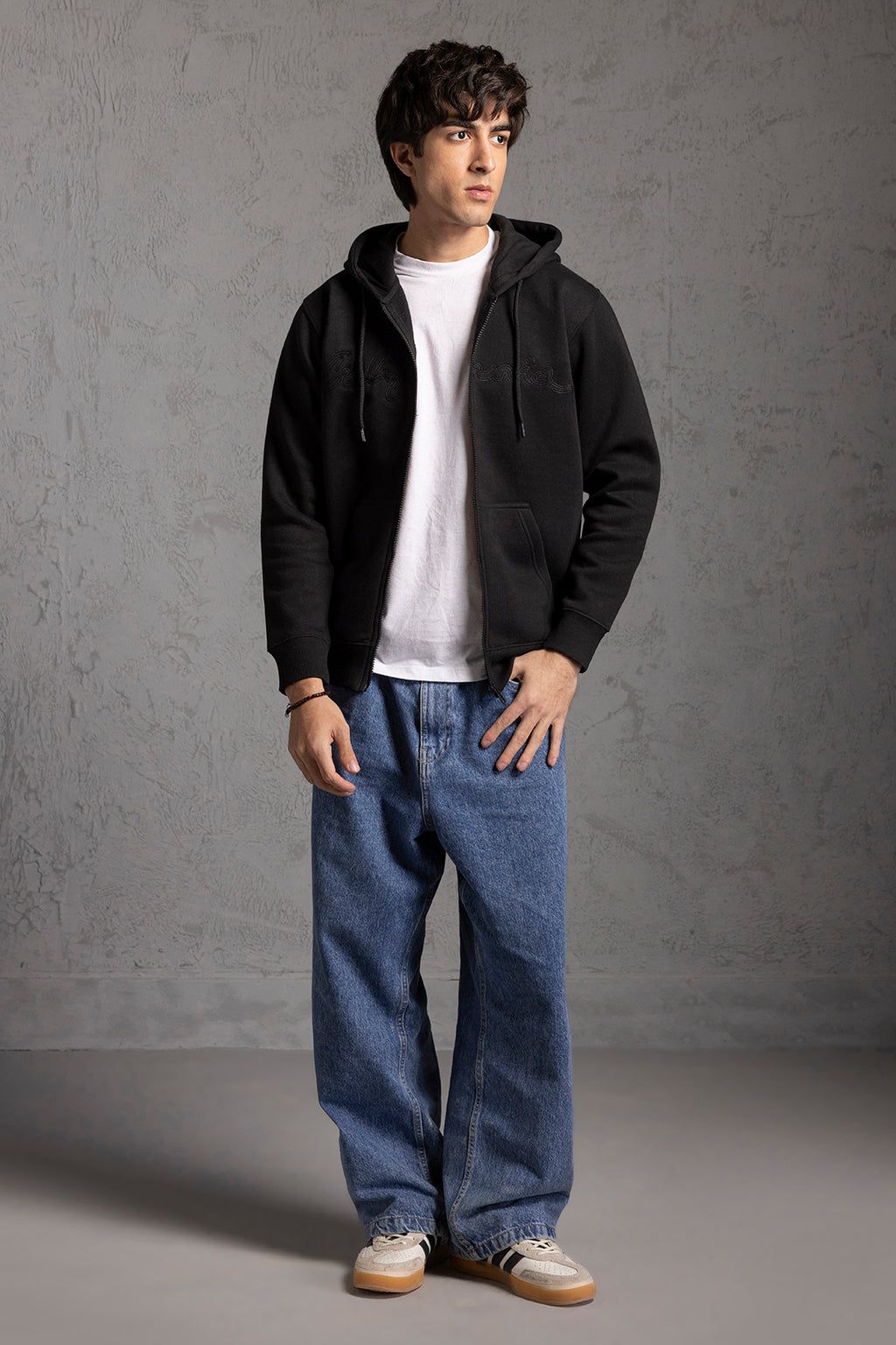 Graphic Zipper Hoodie - 5015