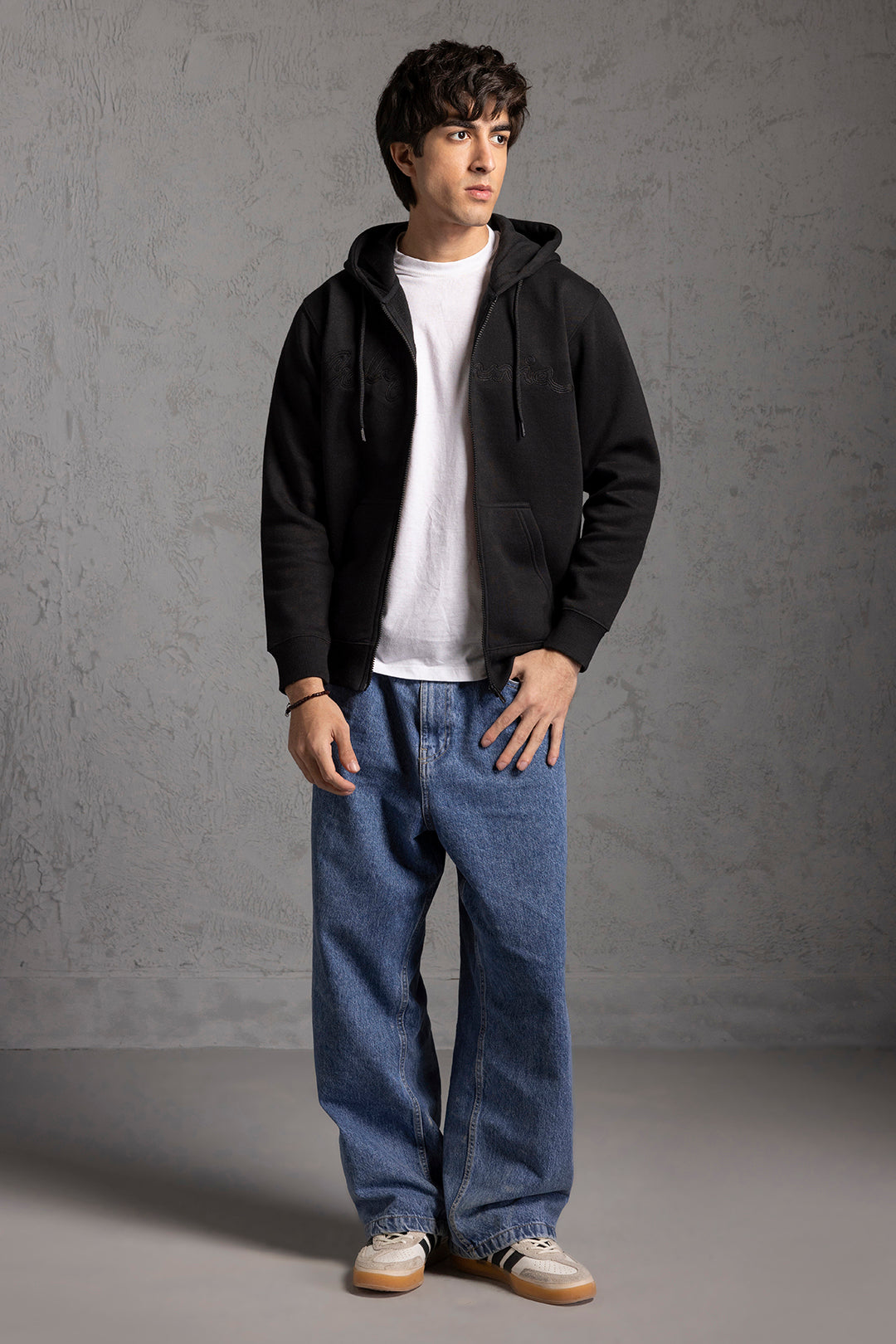 Graphic Zipper Hoodie - 5015