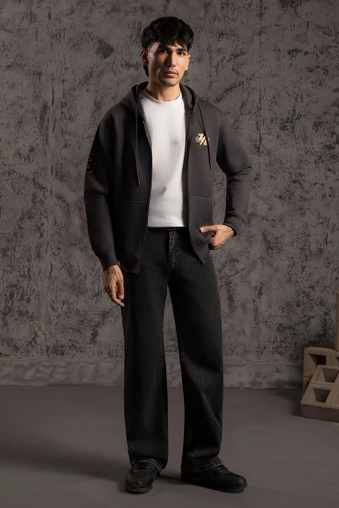 Graphic Zipper Hoodie - 5022