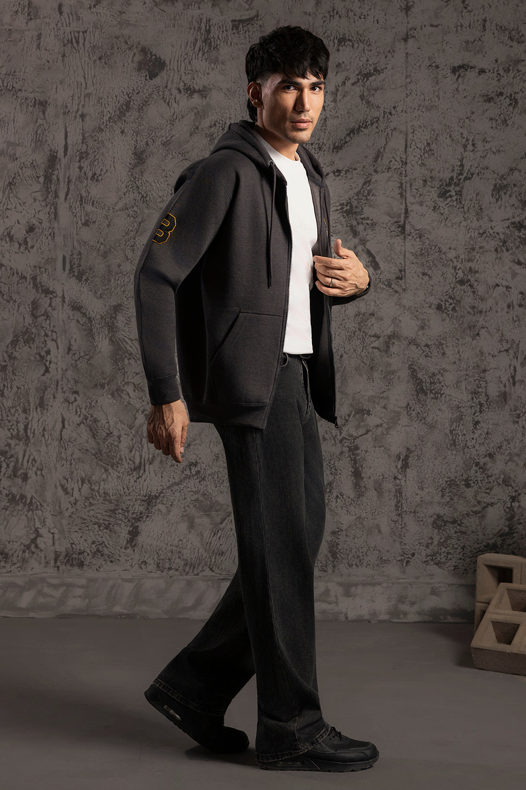 Graphic Zipper Hoodie - 5022