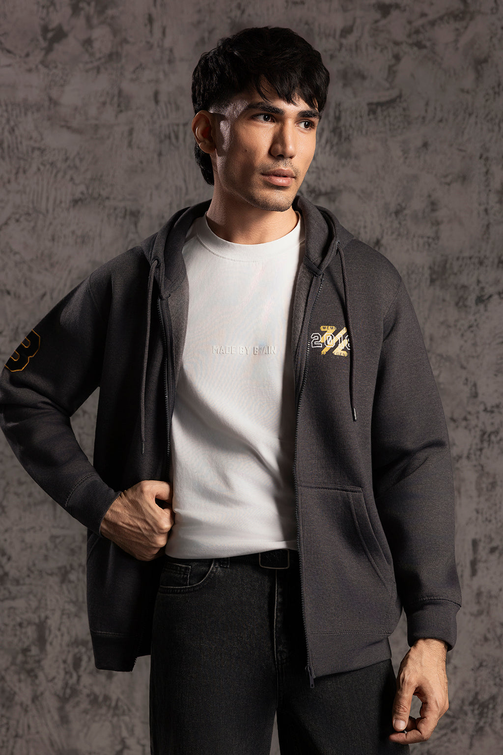 Graphic Zipper Hoodie - 5022