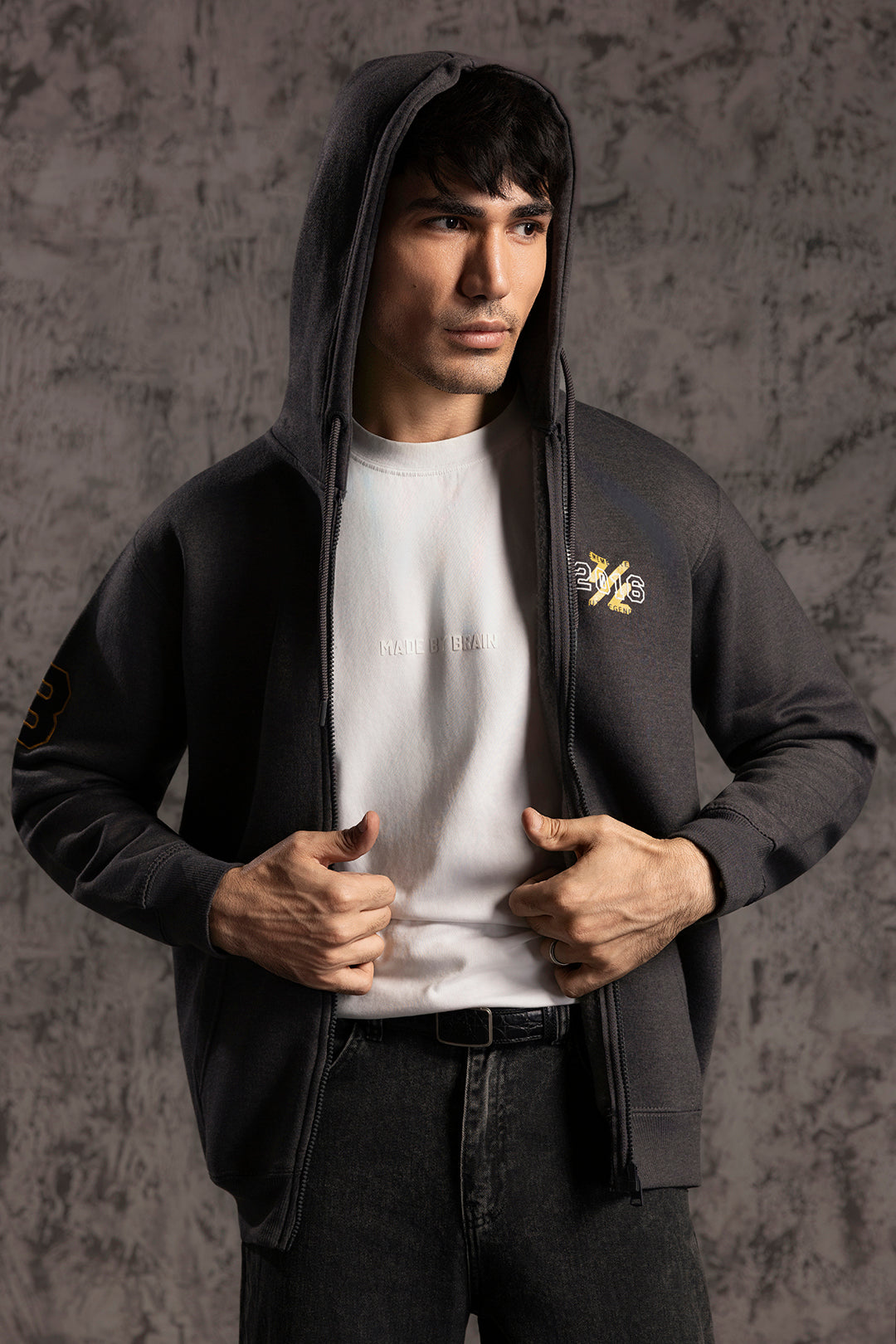 Graphic Zipper Hoodie - 5022