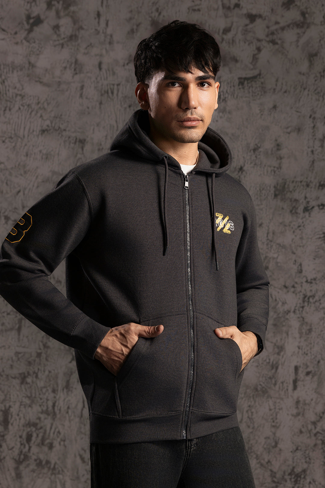 Graphic Zipper Hoodie - 5022