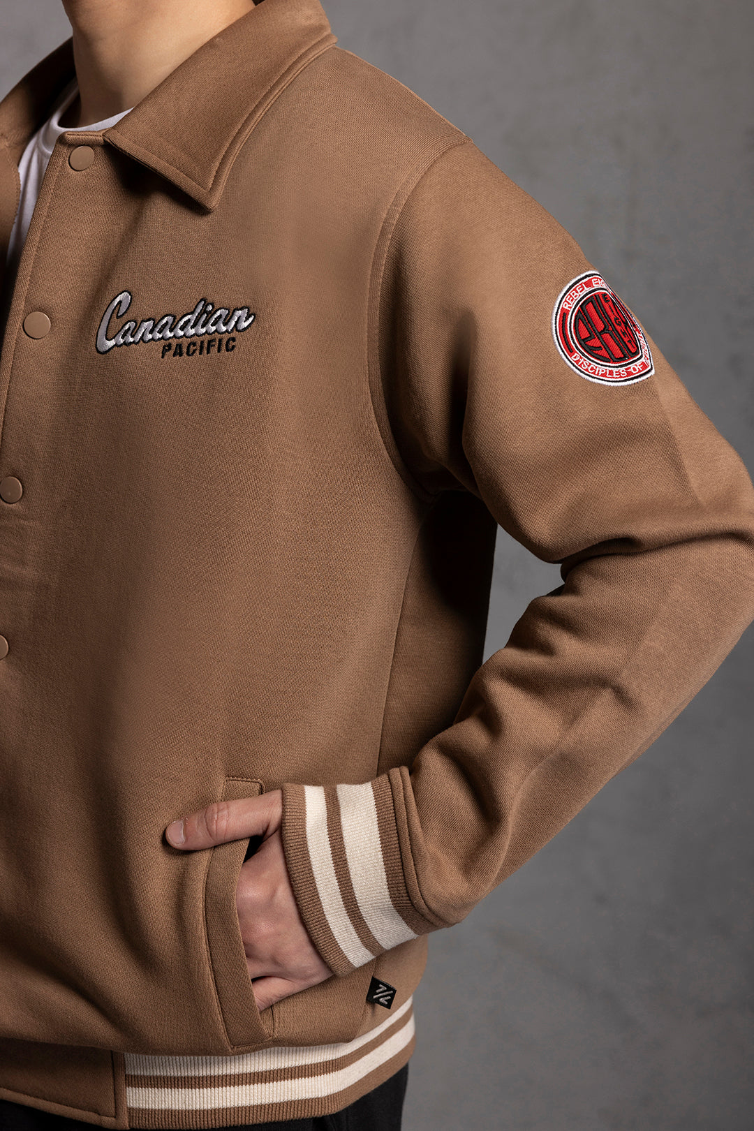 Versity Jacket - 5002