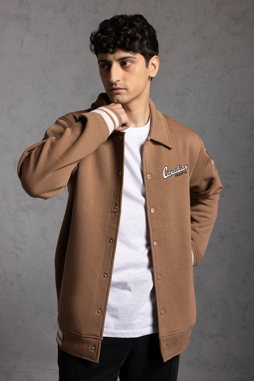 Versity Jacket - 5002