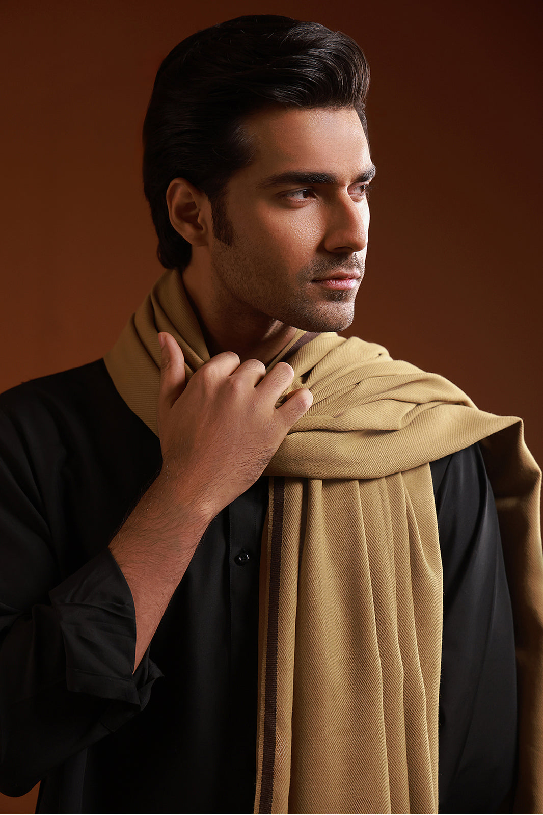 Buy Shawls for Men in Pakistan | Premium Men’s Shawl Online