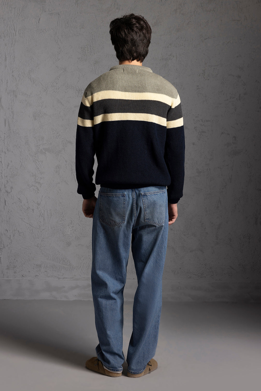 Sweaters - 5024