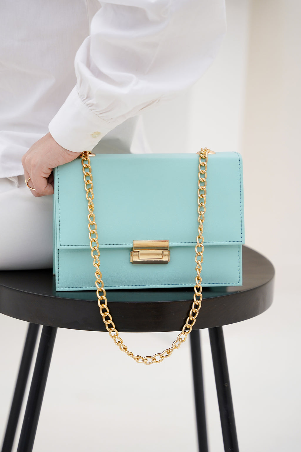 Cross-Body Bag - E187
