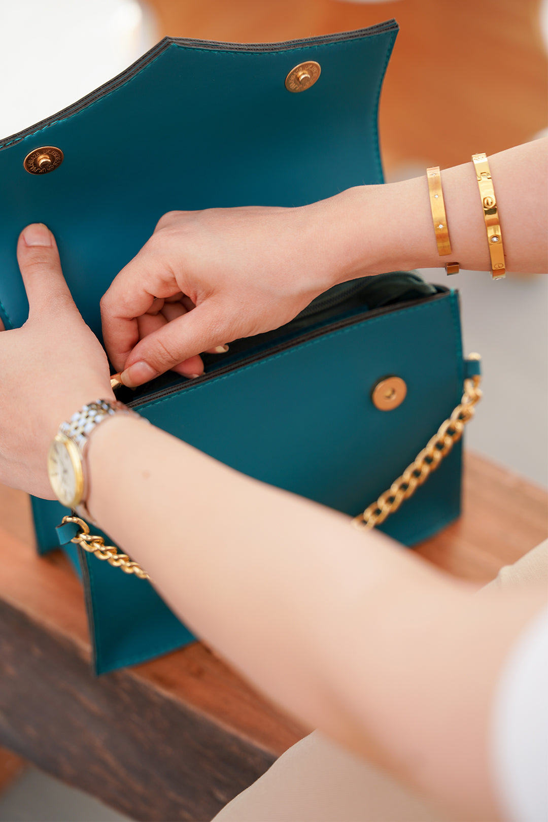 Cross-Body Bag - E206|Beige