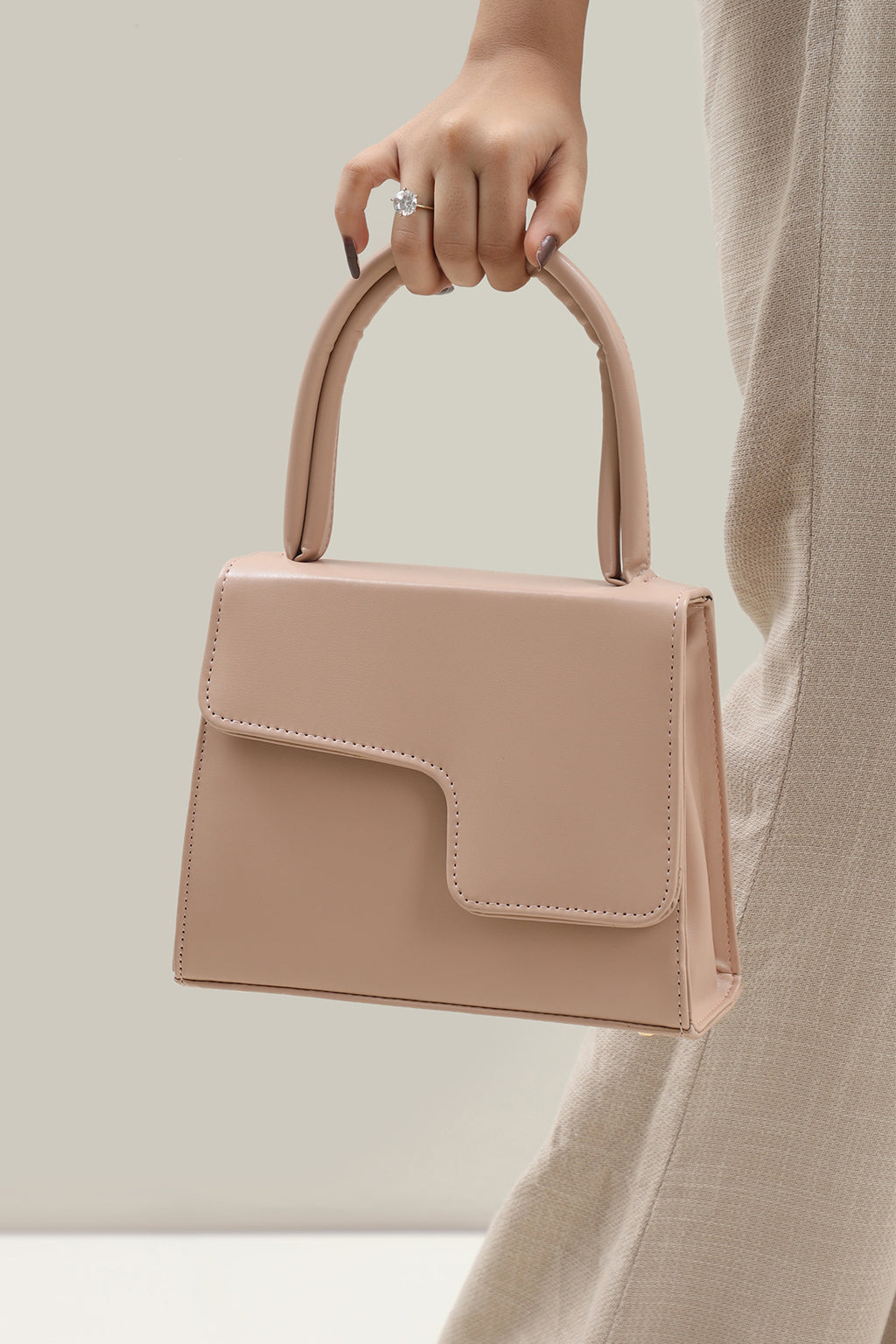 Cross-Body Bags - E304 - Cream