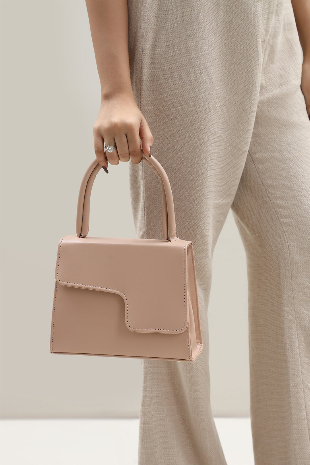 Cross-Body Bags - E304 - Cream