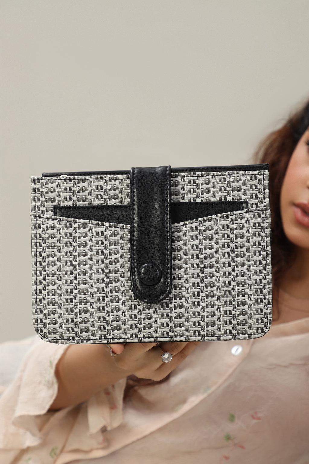 Cross-Body Bags - E305|Black