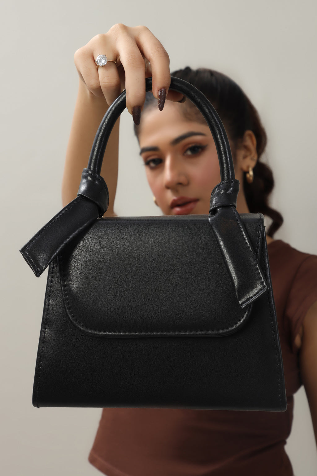 Cross-Body Bags - E307