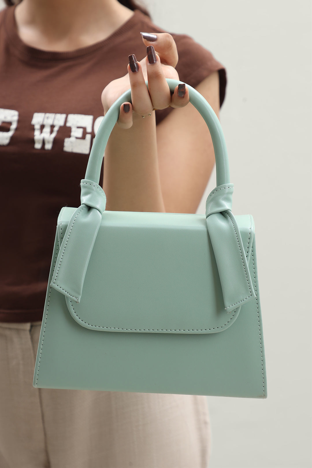 Cross-Body Bags - E307