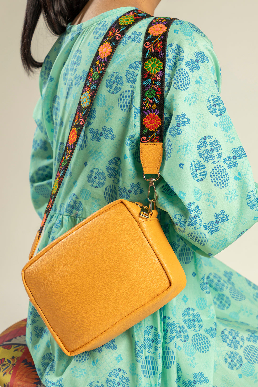 Cross-Body Bags - E339 - Yellow