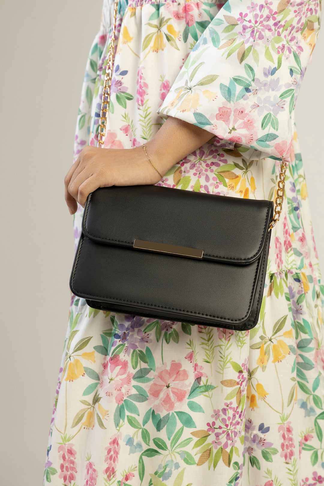 Cross-Body Bags - E367